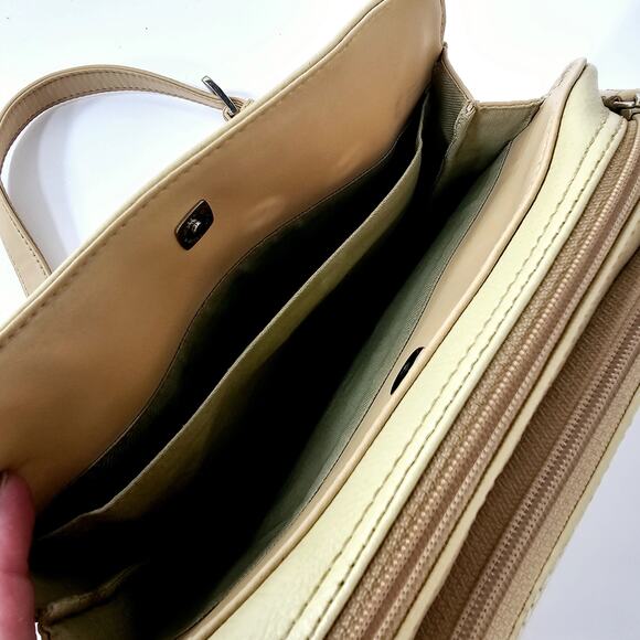 Liz Claiborne Accessories Sand Crossbody Purse Shoulder Bag Zippered Classiccore - Picture 8 of 14